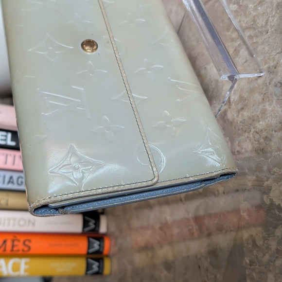 Louis Vuitton Vernis Wallet - Picture 6 of 16